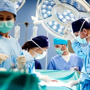 رئیس بیمارستان ابوعلی سینا شیراز: در قله‌های پیوند اعضای جهان ایستاده‌ایم